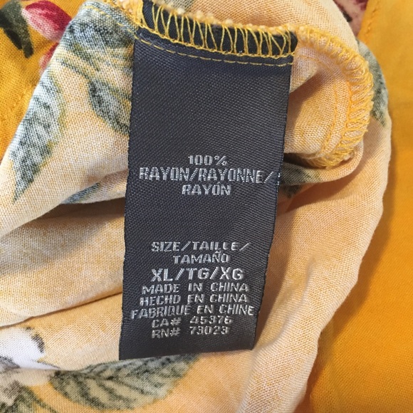 Dress yellow/floral Size: XL fits smaller - Picture 2 of 4